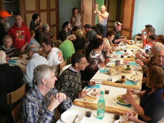 Le repas des glorieux collectionneurs